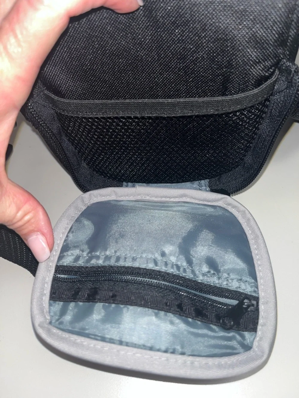 Samsonite Black and Gray Camera Crossbody Bag